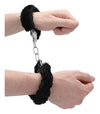 Cătușe Beginner's Furry Handcuffs – joacă pasională cu un strop de bondage, negru